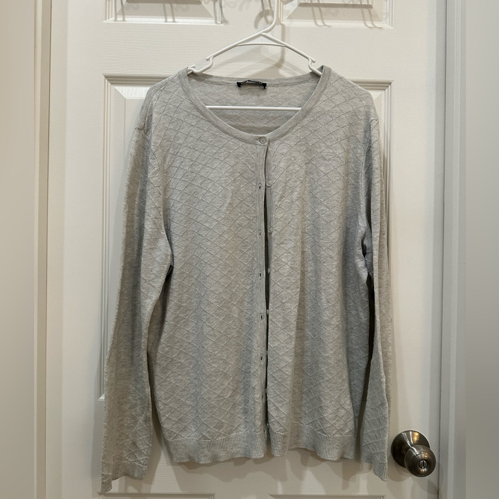 Hilary Radley women’s button up sweater/cardigan size L